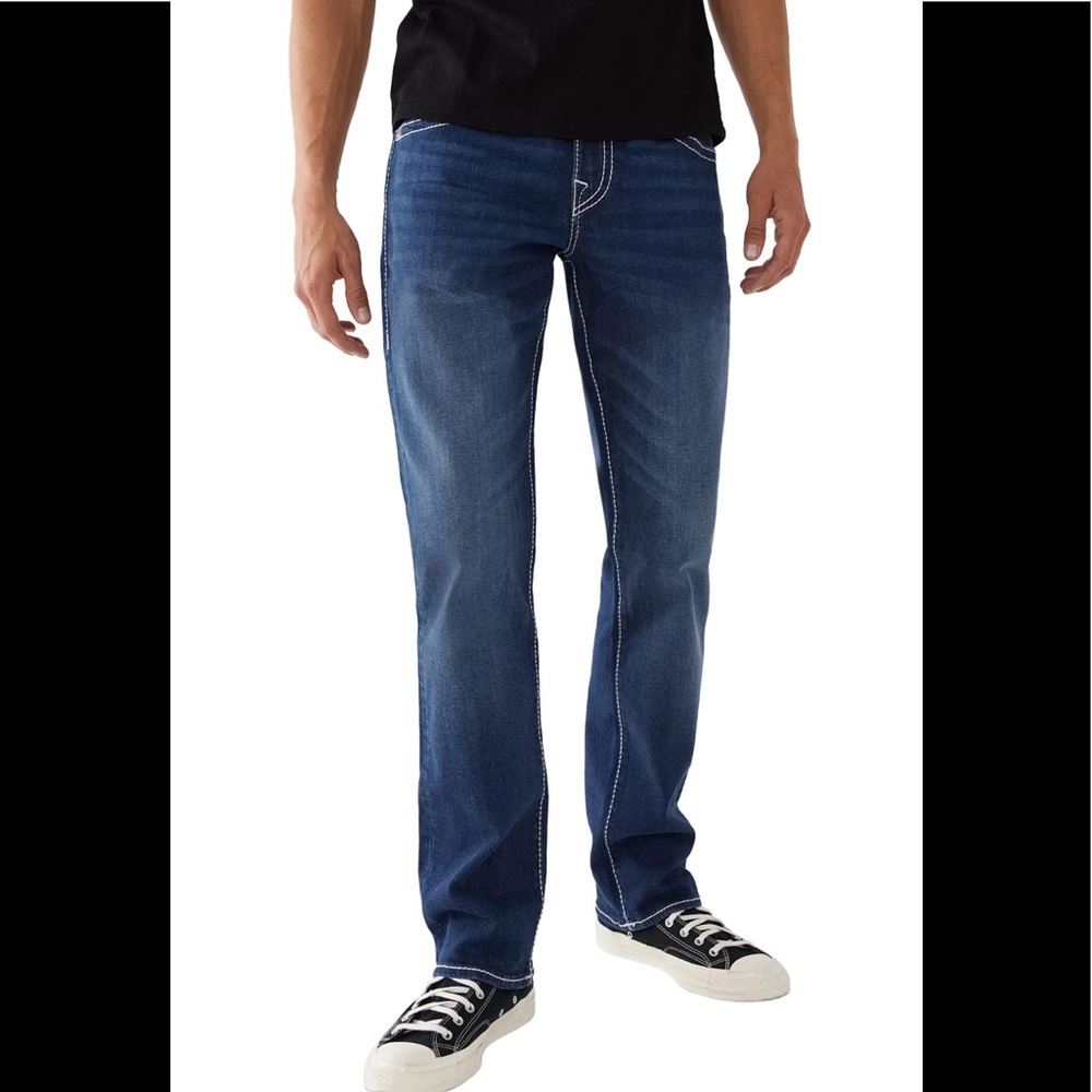 TRUE RELIGION Ricky Big T Flap Straight Fit Jeans